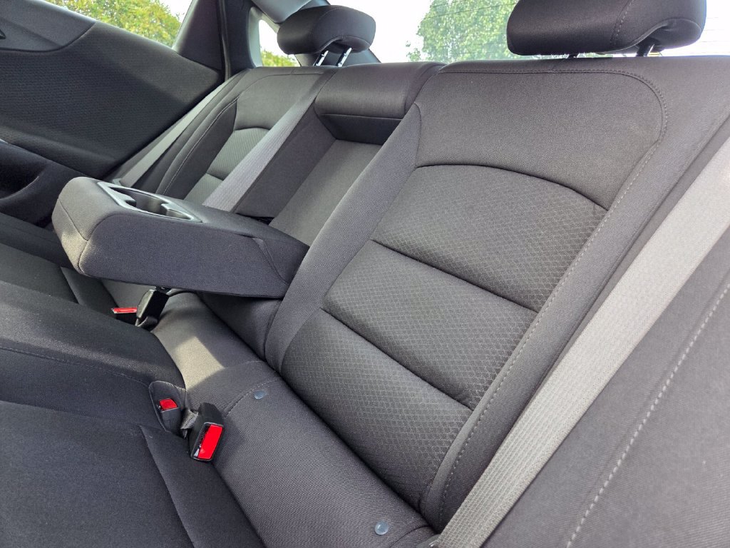 Used 2025 Chevrolet Malibu LT FWD image 22