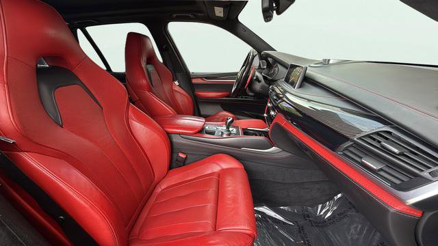 Used 2017 BMW X5 M image 23