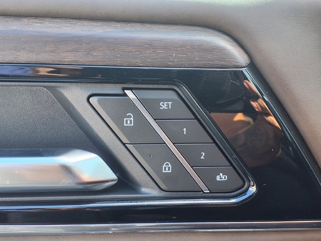 New 2027 GMC Yukon XL Denali Ultimate AWD/4WD image 8