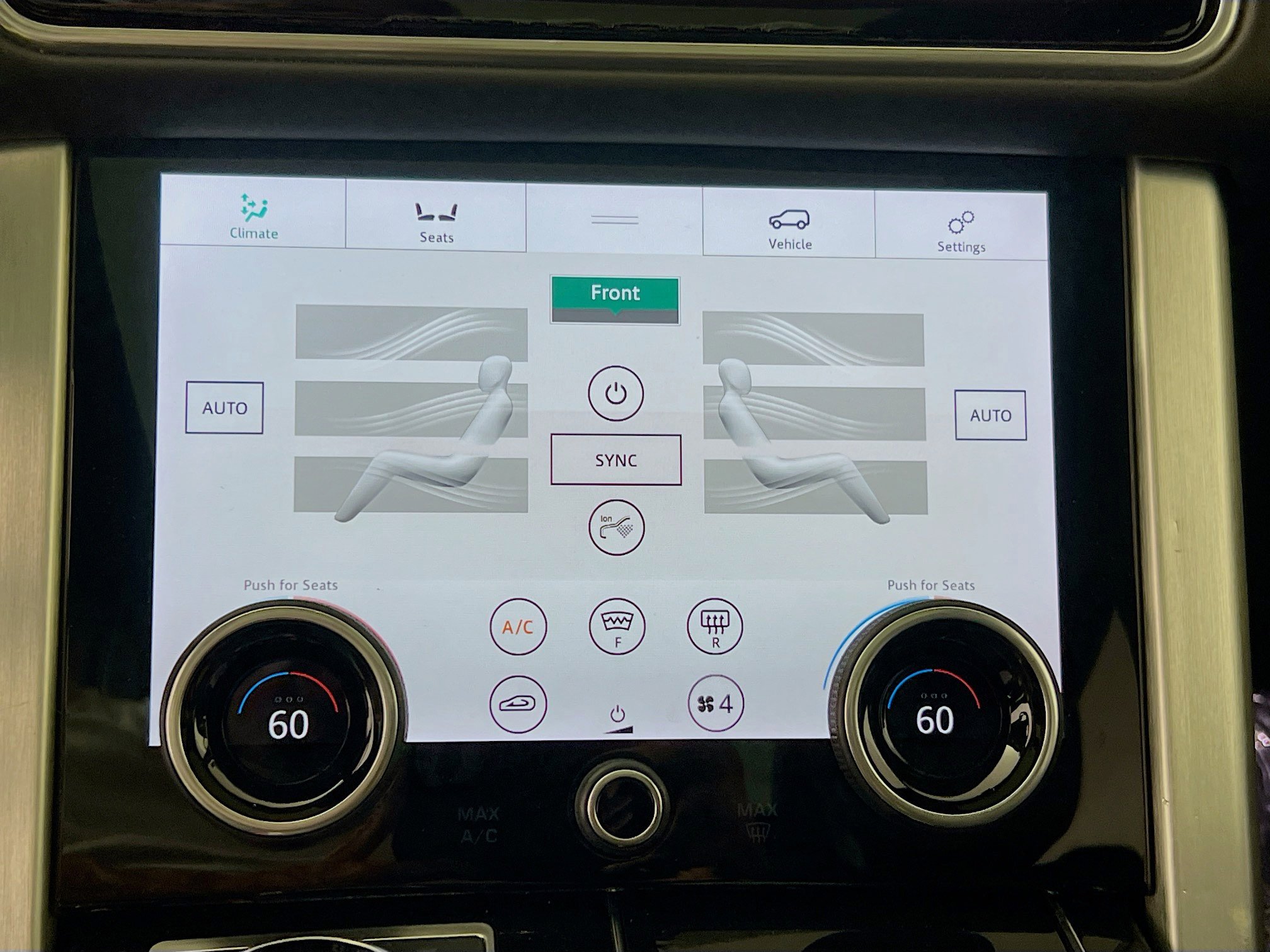 Used 2019 Land Rover Range Rover Autobiography image 16