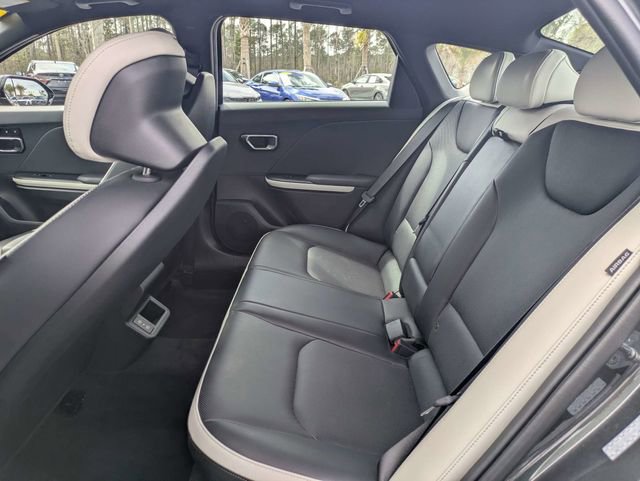 Used 2025 Kia K4 GT-Line w/ GT-Line Premium Package image 12