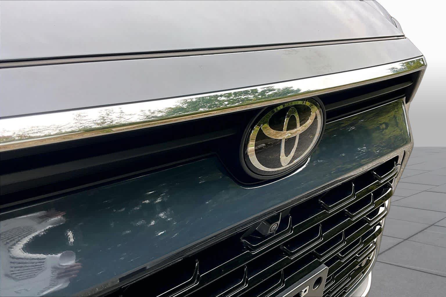 Certified 2025 Toyota Grand Highlander AWD image 29