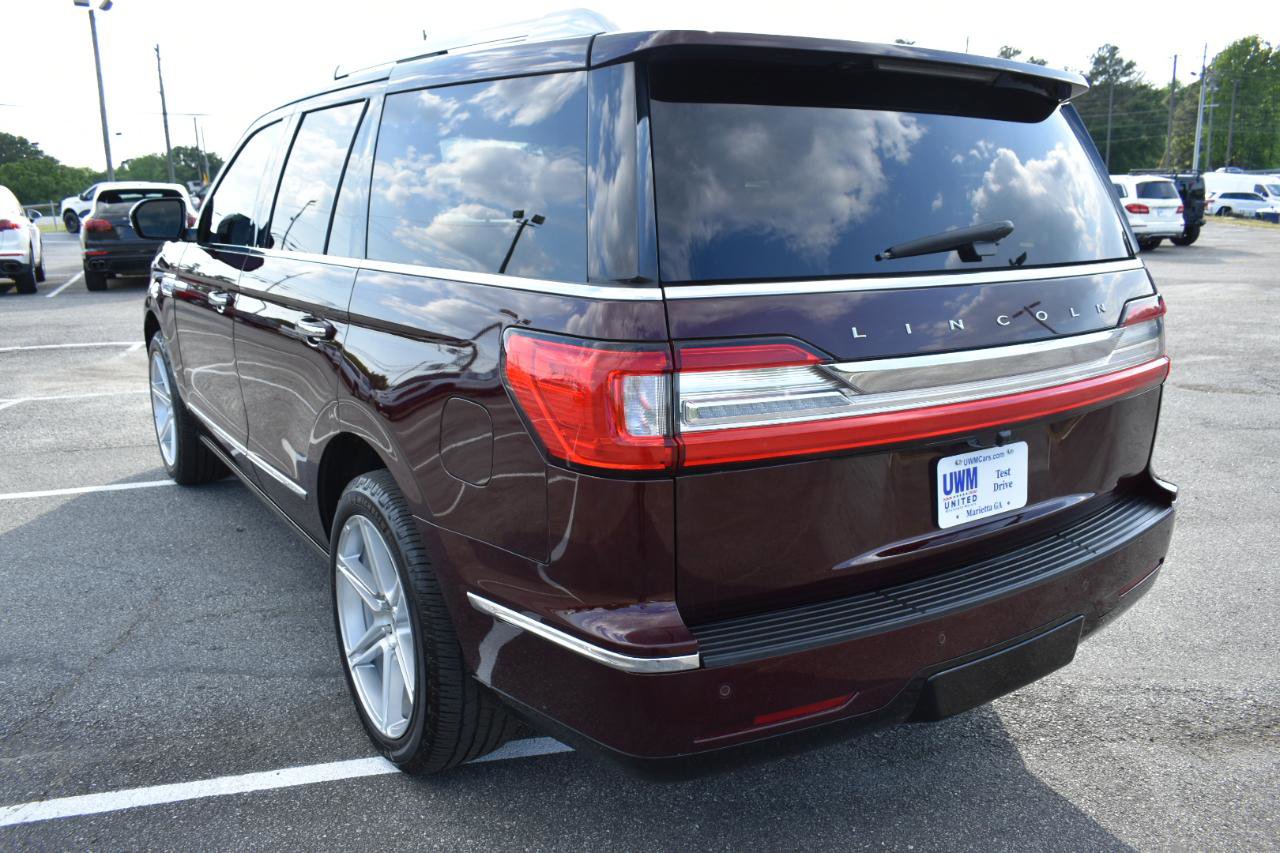 Used 2018 Lincoln Navigator Select RWD image 8
