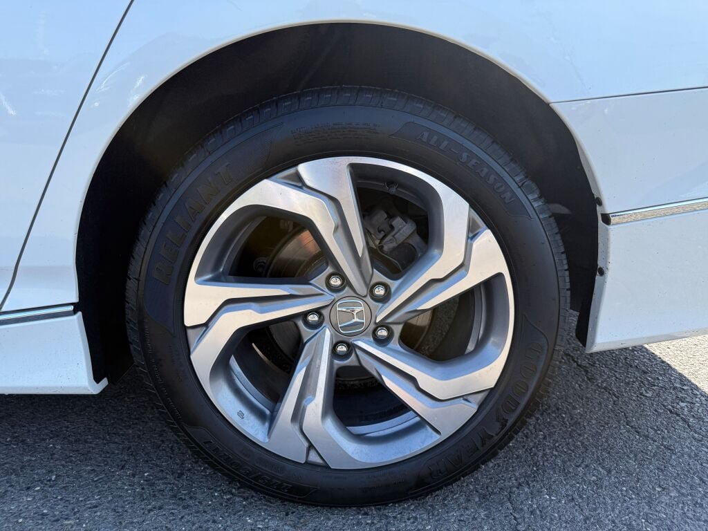 Used 2018 Honda Accord EX-L image 34