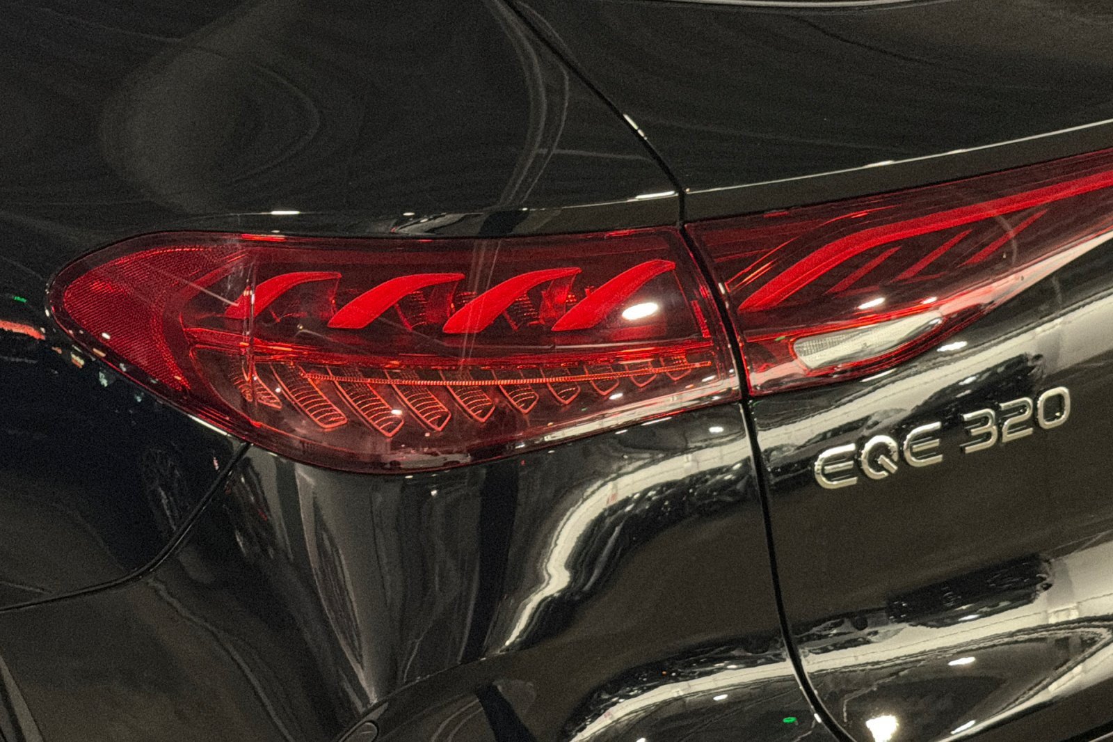 New 2027 Mercedes-Benz EQE 320 4MATIC SUV image 25