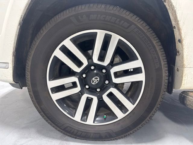 Used 2018 Toyota 4Runner Limited AWD/4WD image 10