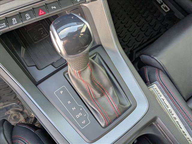 Used 2025 Audi Q3 2.0T Premium Plus image 12