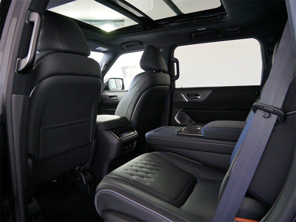 New 2025 INFINITI QX80 Autograph w/ Autograph Exterior Package image 13