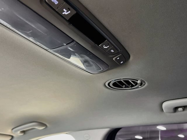 Used 2022 Kia Telluride LX AWD/4WD image 25