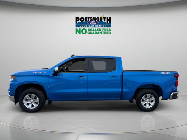 Used 2025 Chevrolet Silverado 1500 LT AWD/4WD image 2