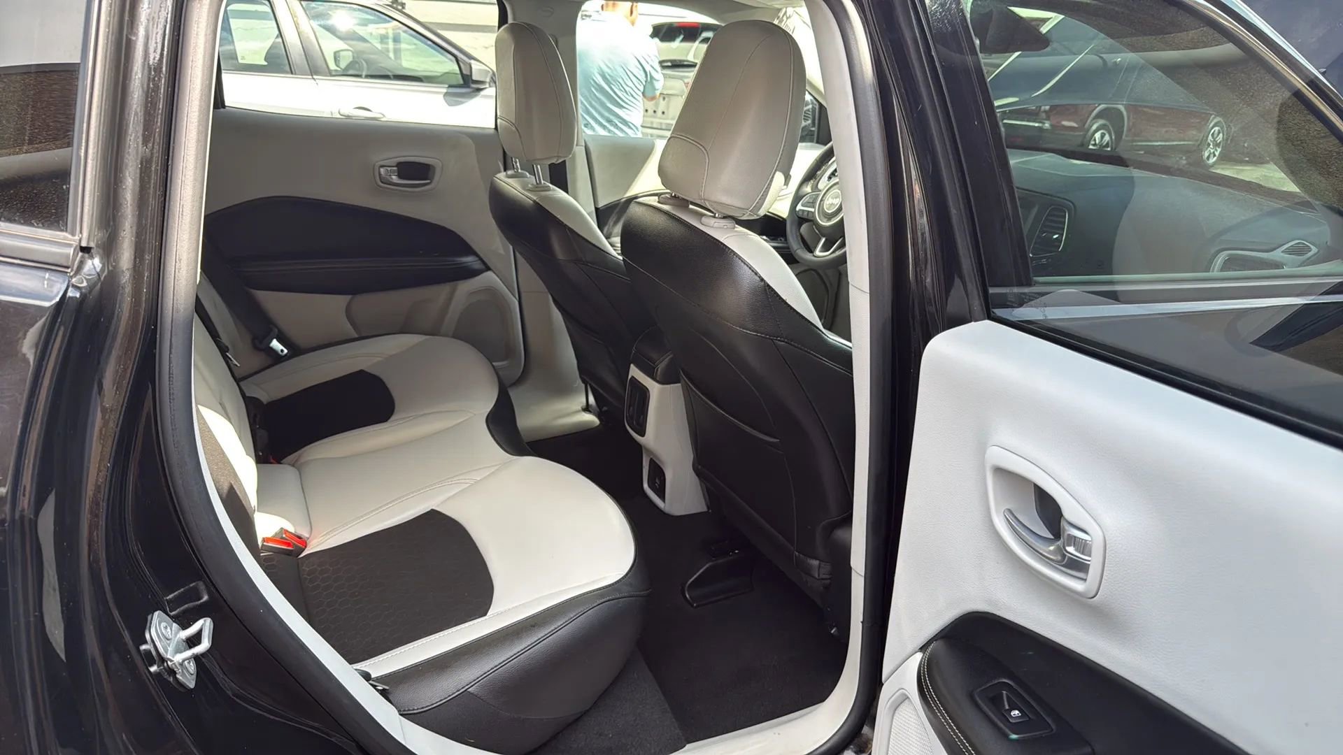 Used 2021 Jeep Compass Latitude image 26