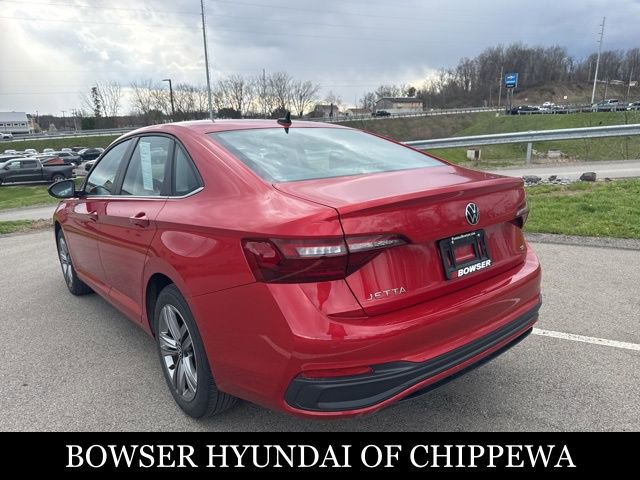 Used 2023 Volkswagen Jetta SE image 5