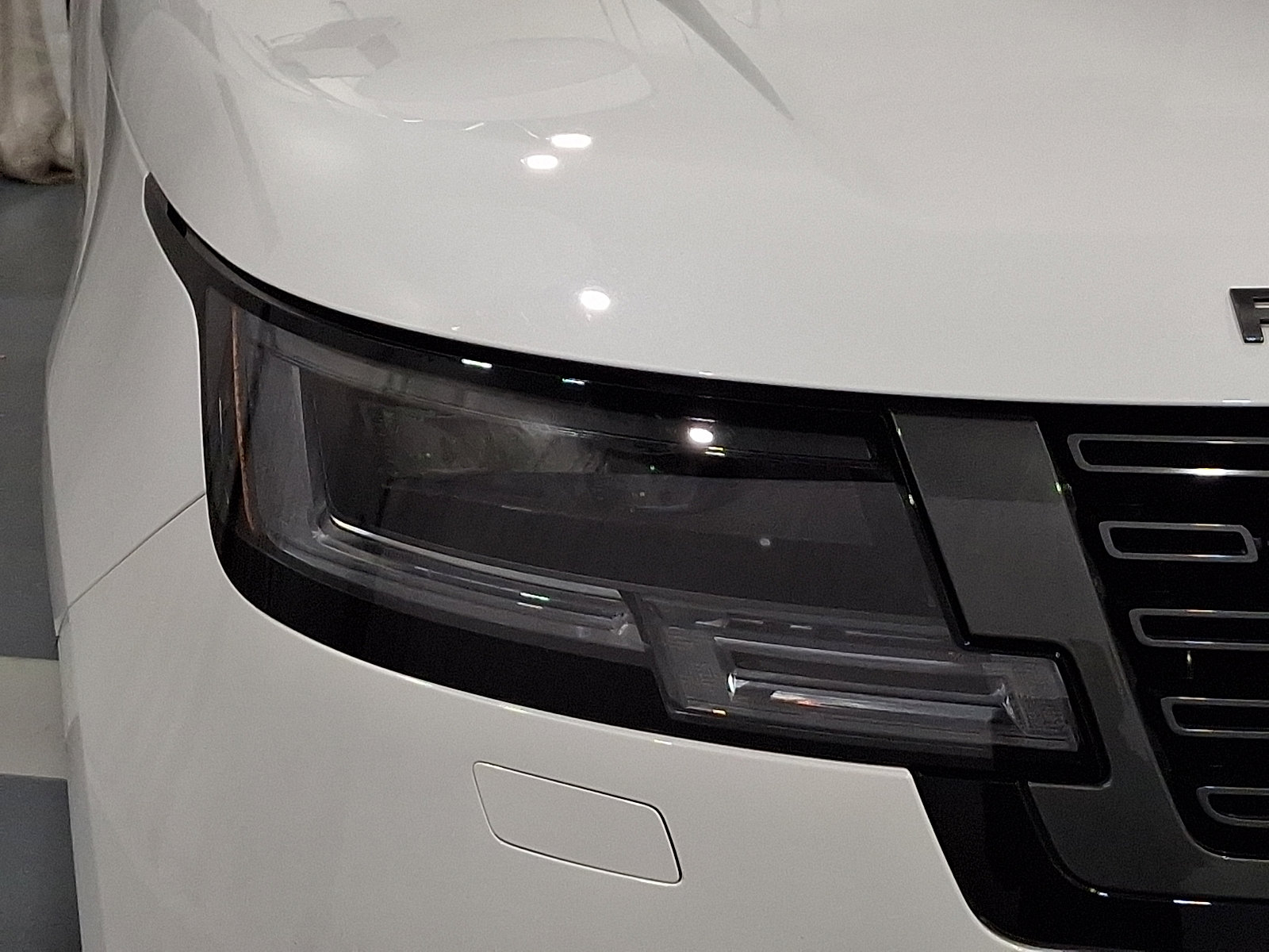 Certified 2024 Land Rover Range Rover SE AWD/4WD image 8