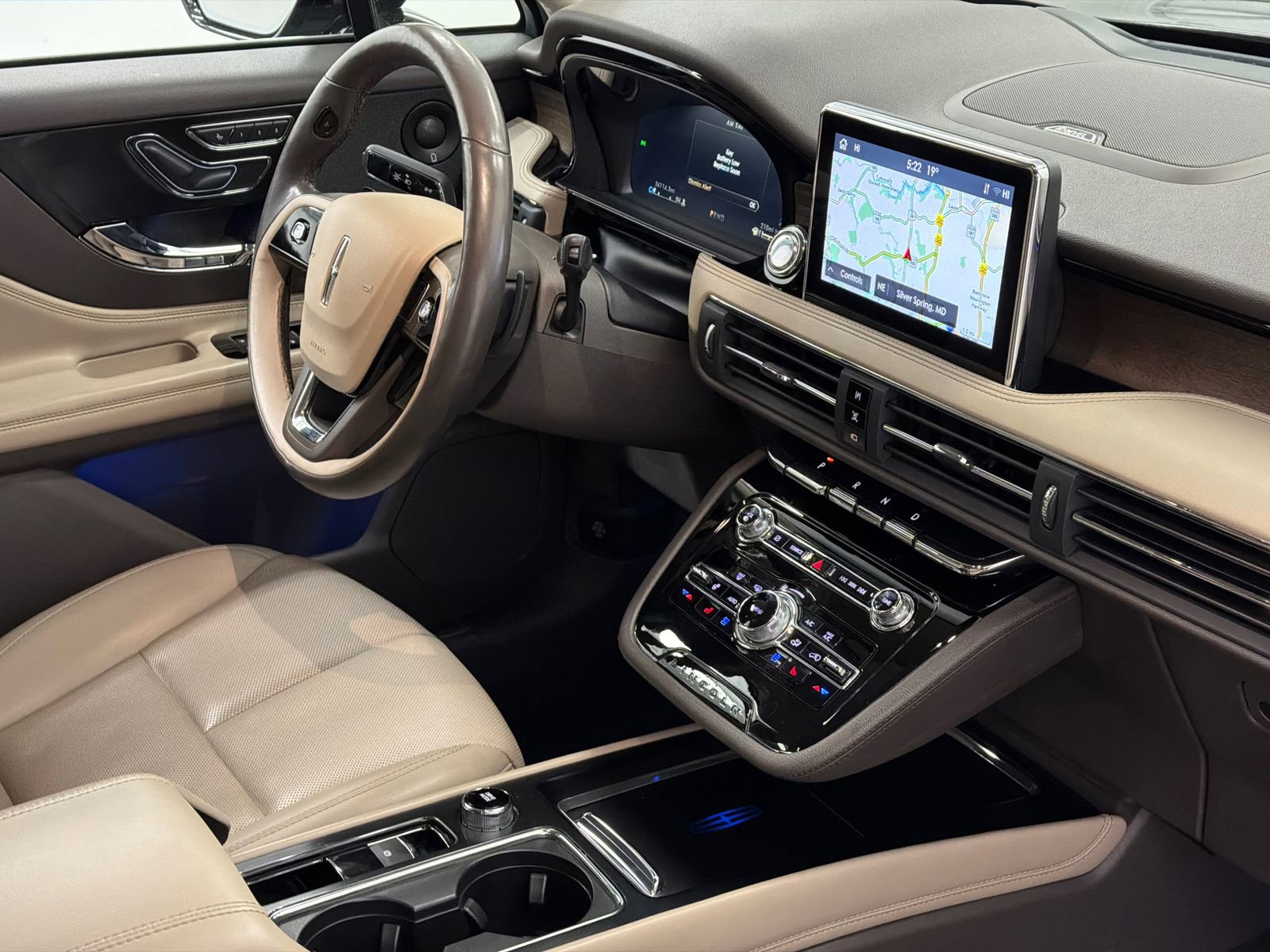 Used 2021 Lincoln Corsair Reserve w/ Equipment Group 201A image 8