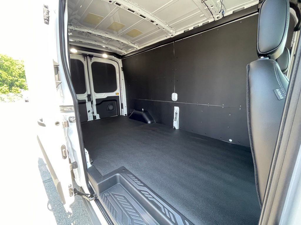 New 2025 Ford Transit 250 148 Medium Roof w/ Load Area Protection Package image 19