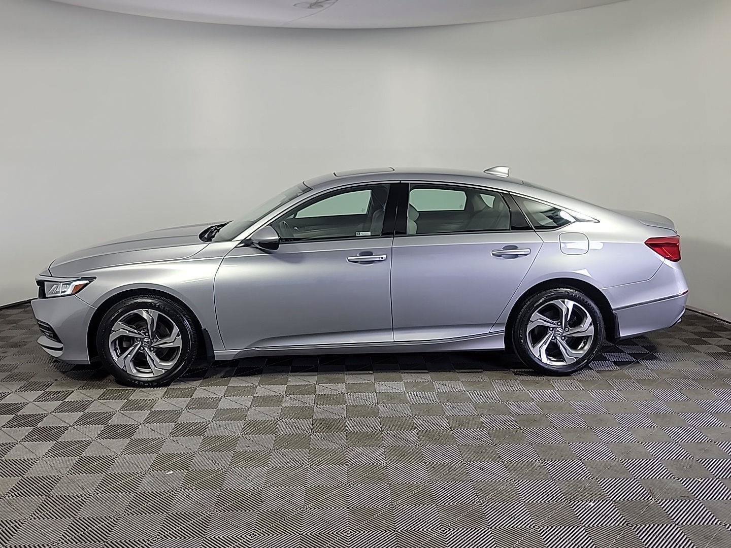 Certified 2020 Honda Accord EX-L image 8