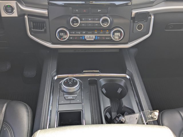 Used 2024 Ford Expedition XLT image 21