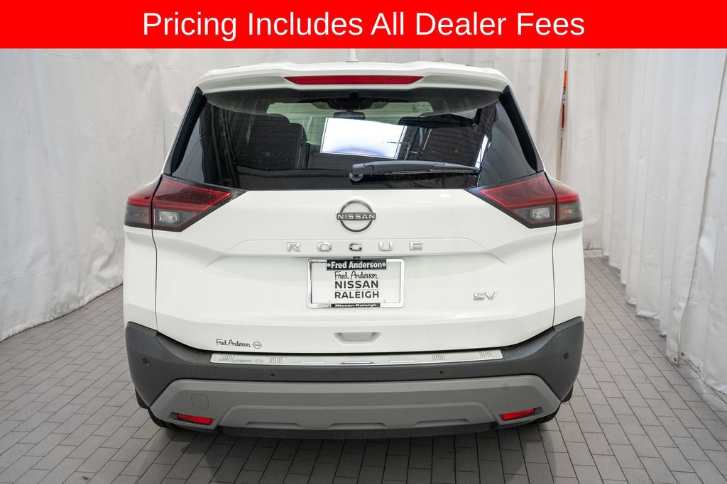 Certified 2023 Nissan Rogue SV FWD image 4