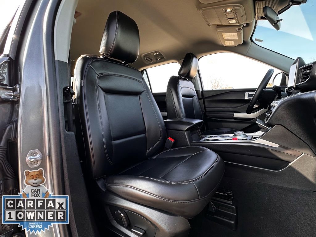 Used 2023 Ford Explorer XLT w/ Equipment Group 202A image 29