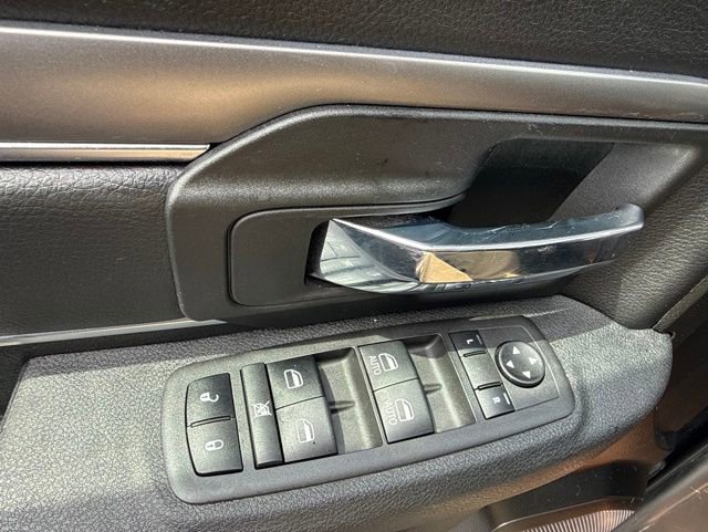Used 2022 RAM 1500 Classic Warlock AWD/4WD image 16