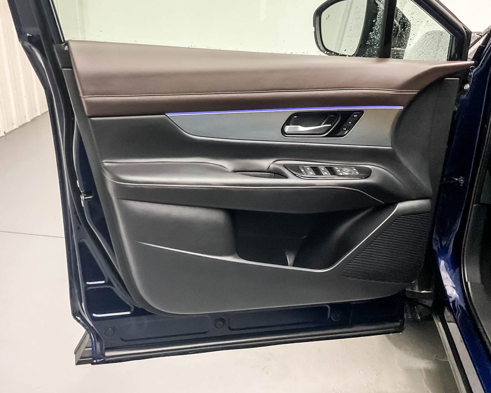 Used 2025 Nissan Murano Platinum w/ Cargo Package image 9