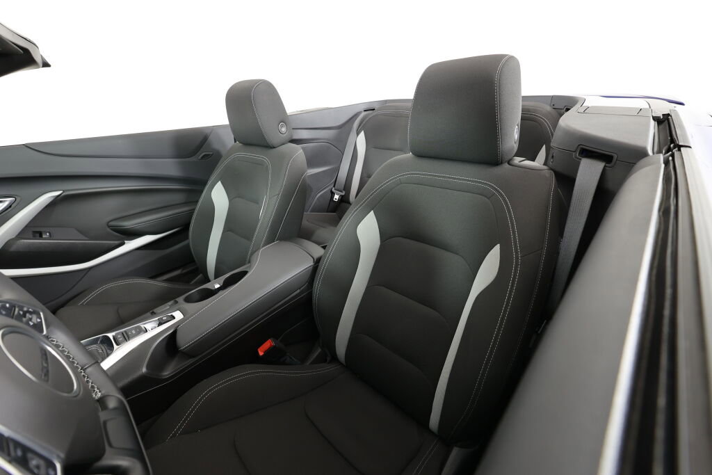 Used 2023 Chevrolet Camaro LT RWD image 12
