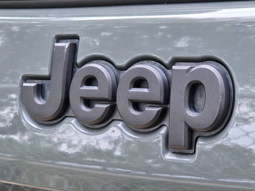 Used 2020 Jeep Compass Trailhawk AWD/4WD image 10