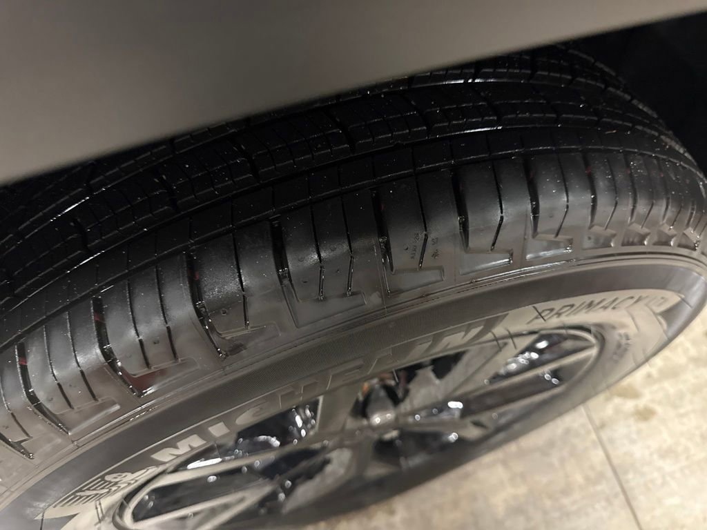 New 2025 Jeep Grand Cherokee L Altitude image 28