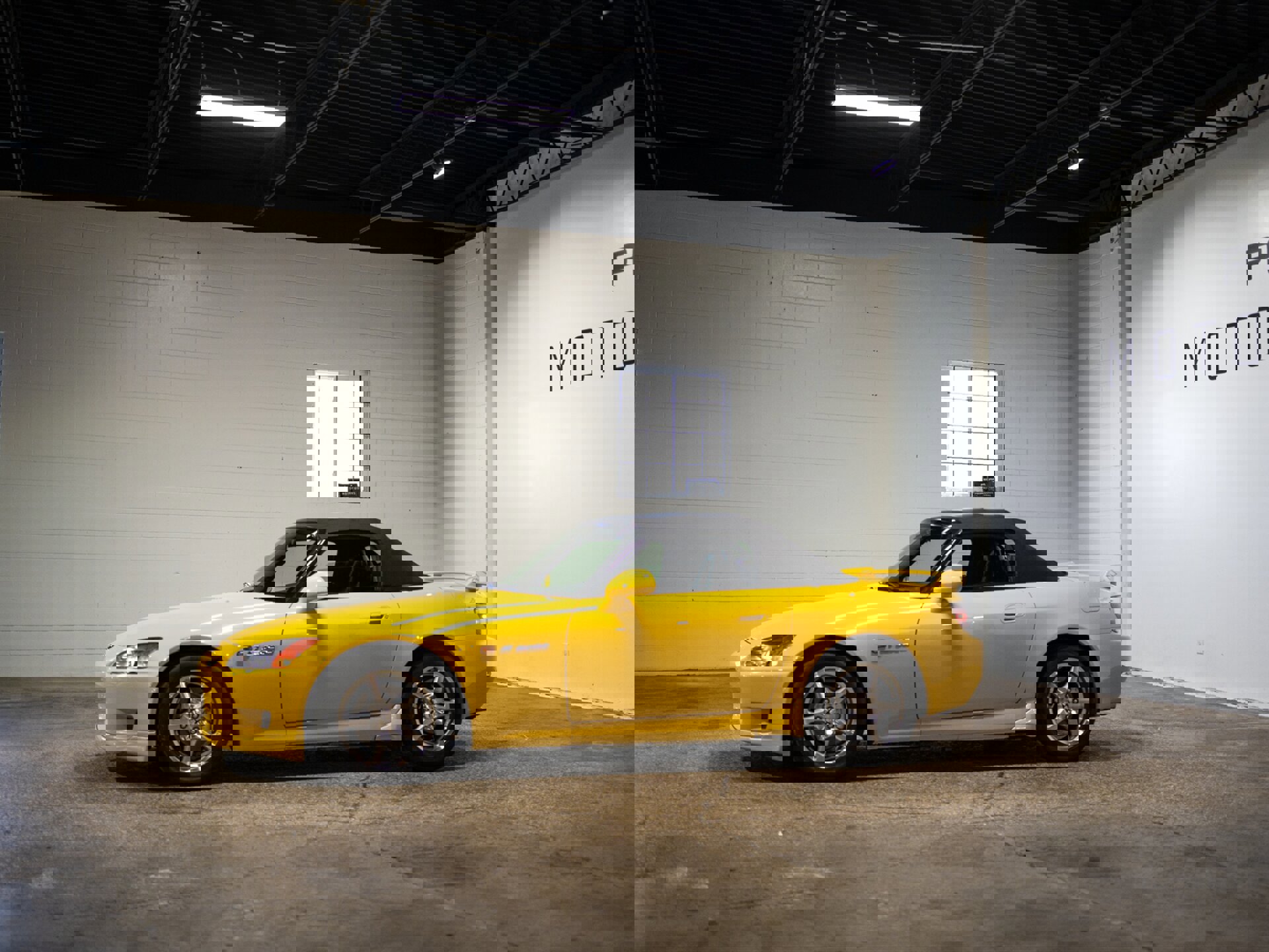 Used 2003 Honda S2000 image 5