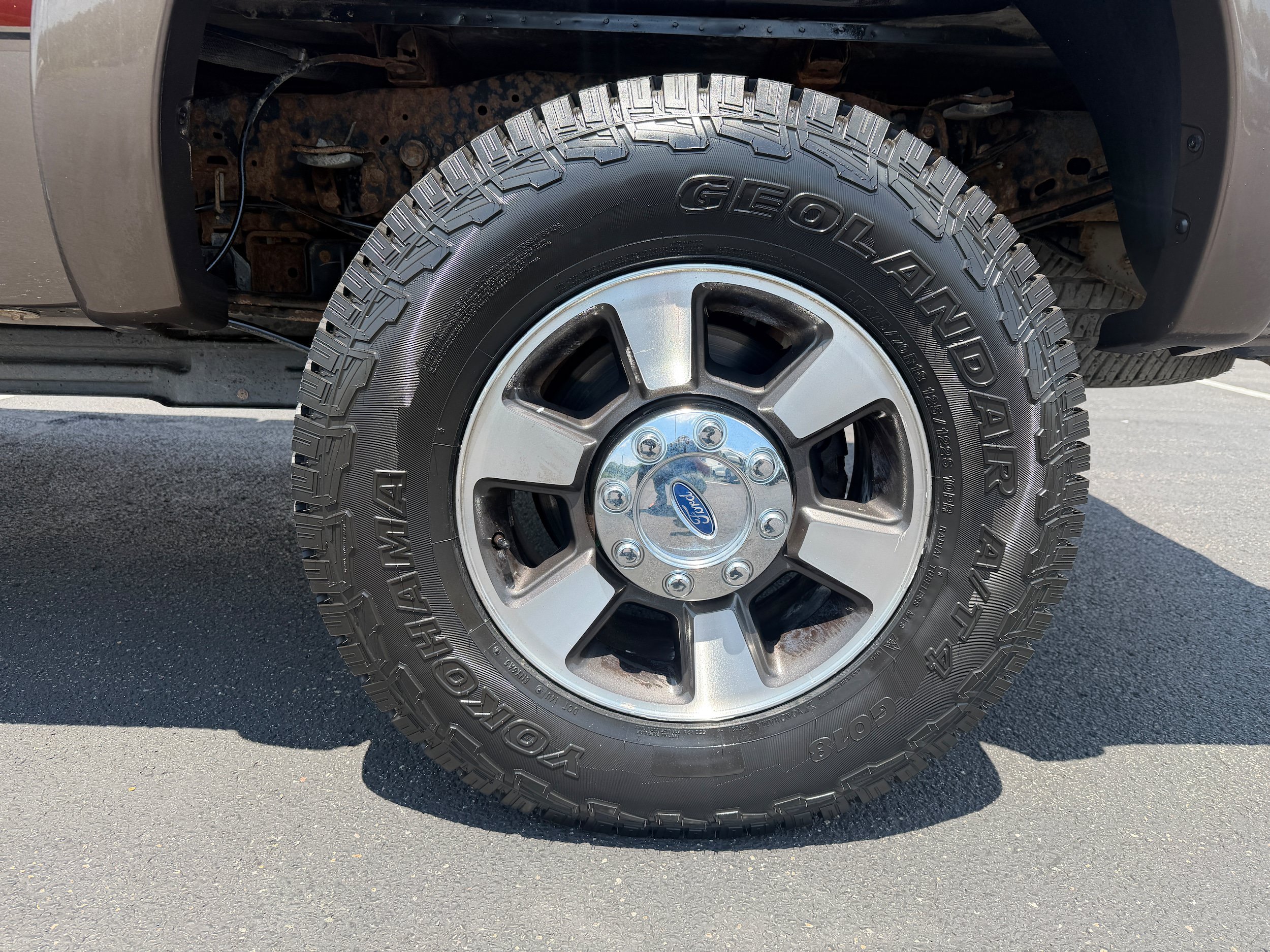 Used 2015 Ford F250 Lariat w/ Lariat Interior Package AWD/4WD image 10