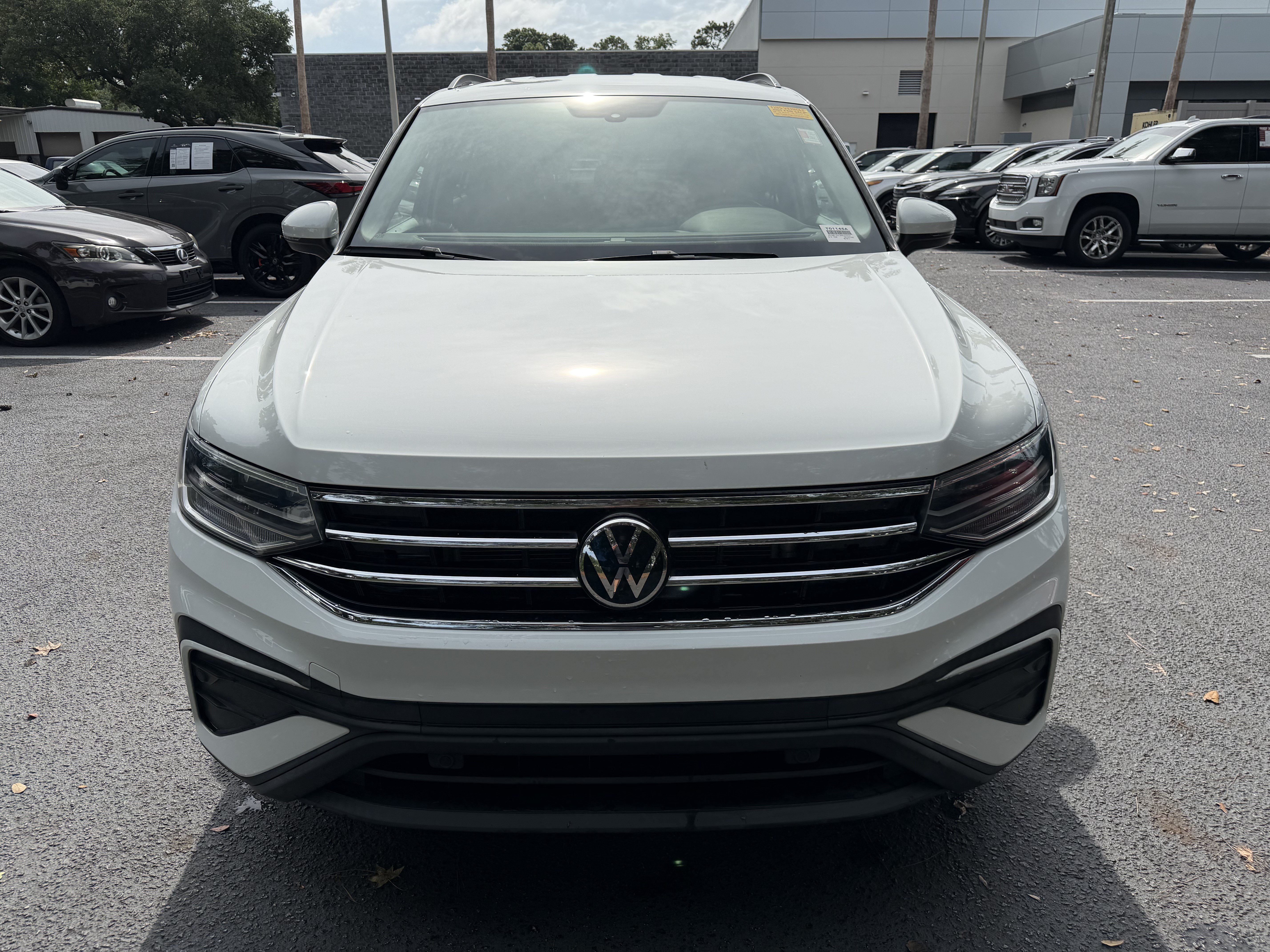 Used 2023 Volkswagen Tiguan S FWD image 3