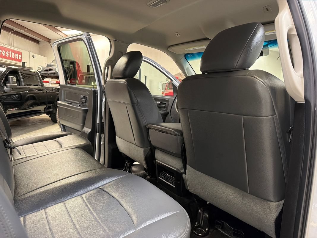 Used 2018 RAM 2500 Tradesman w/ Chrome Appearance Group AWD/4WD image 39