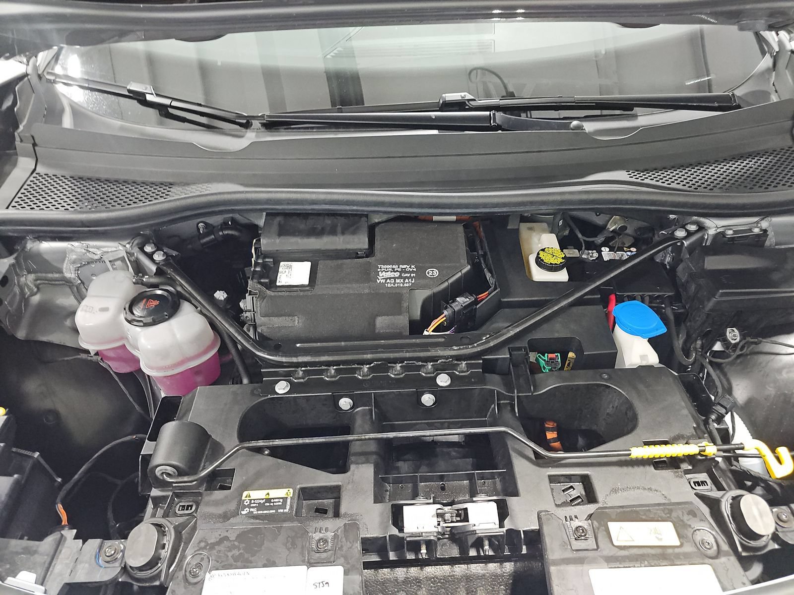Used 2023 Volkswagen ID.4 Pro RWD image 11