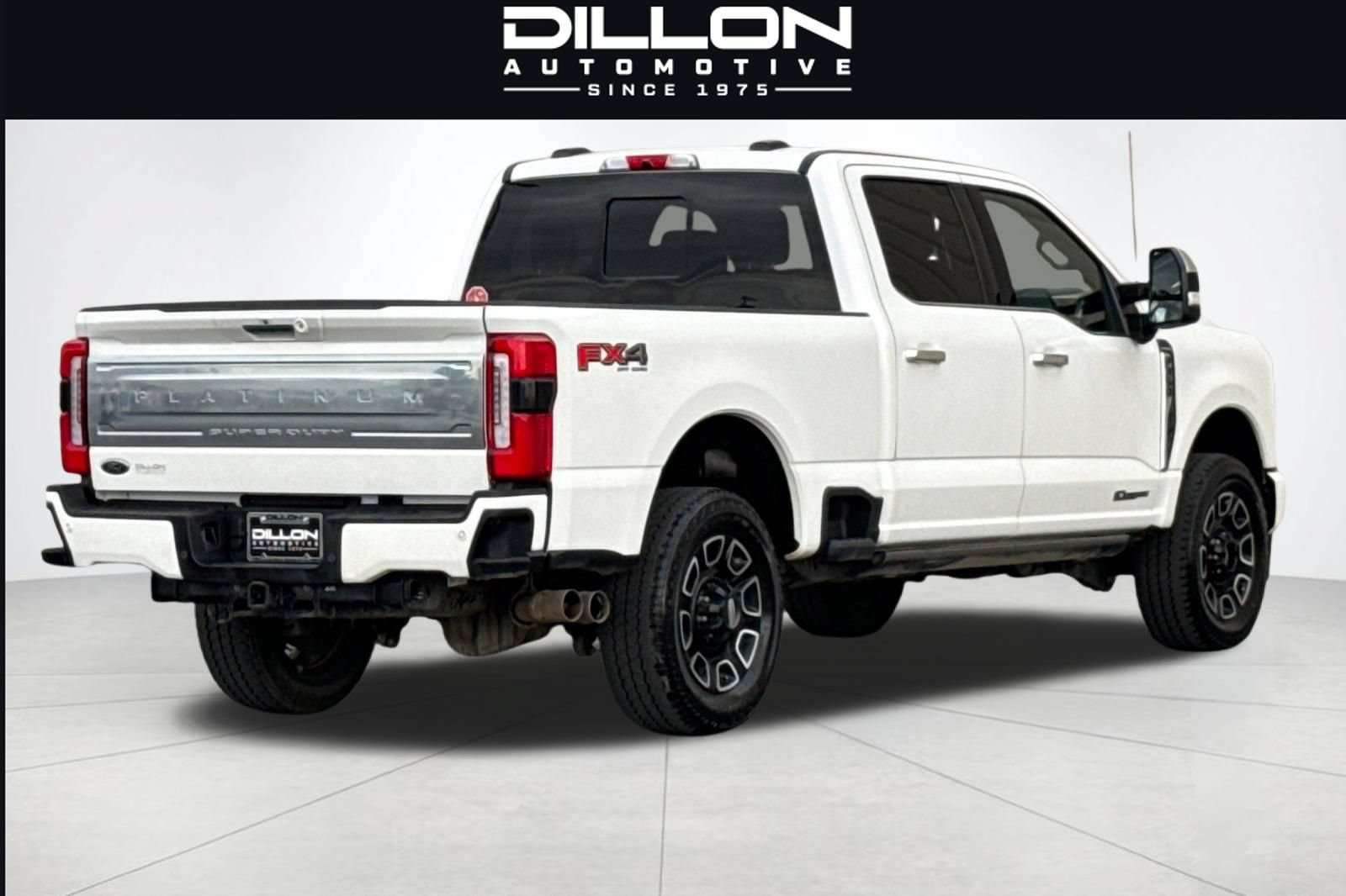 Used 2023 Ford F350 Platinum AWD/4WD image 4
