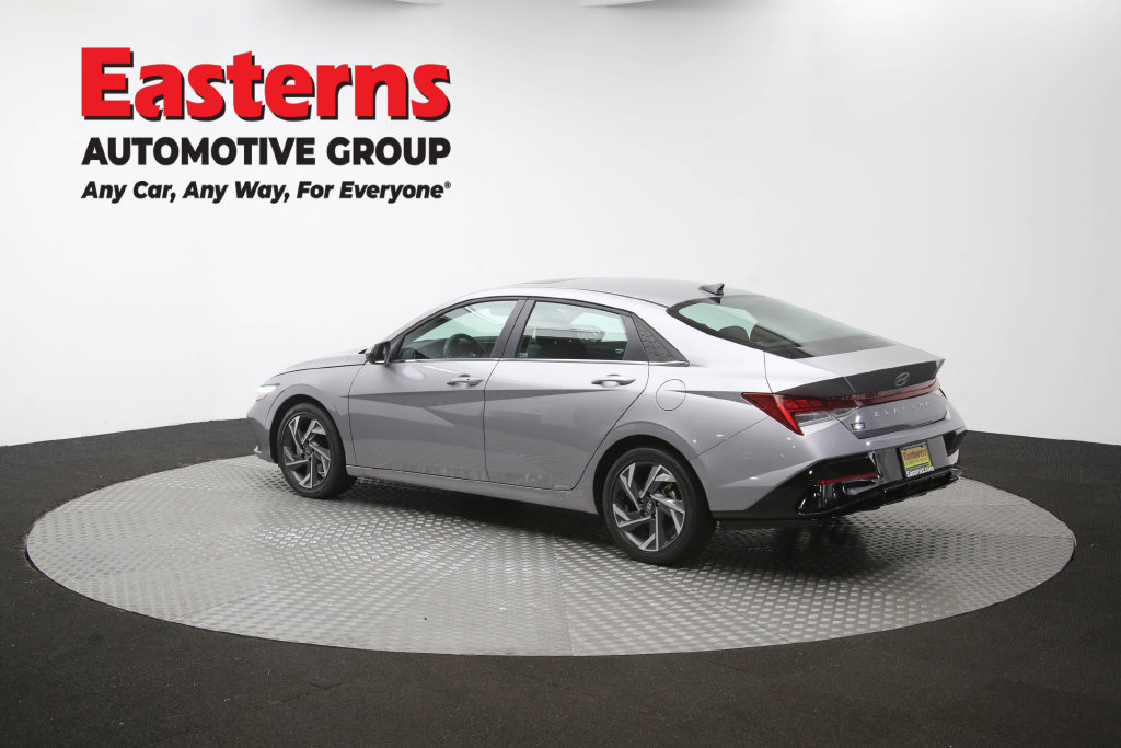 Used 2025 Hyundai Elantra SEL FWD image 67