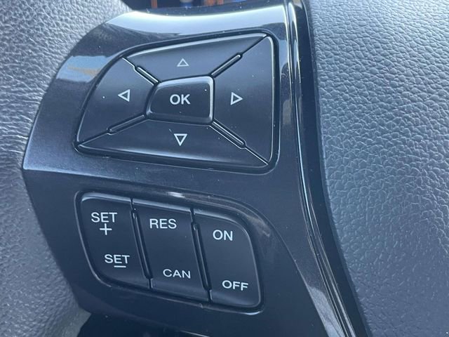 Used 2018 Ford Explorer XLT w/ Equipment Group 202A FWD image 25