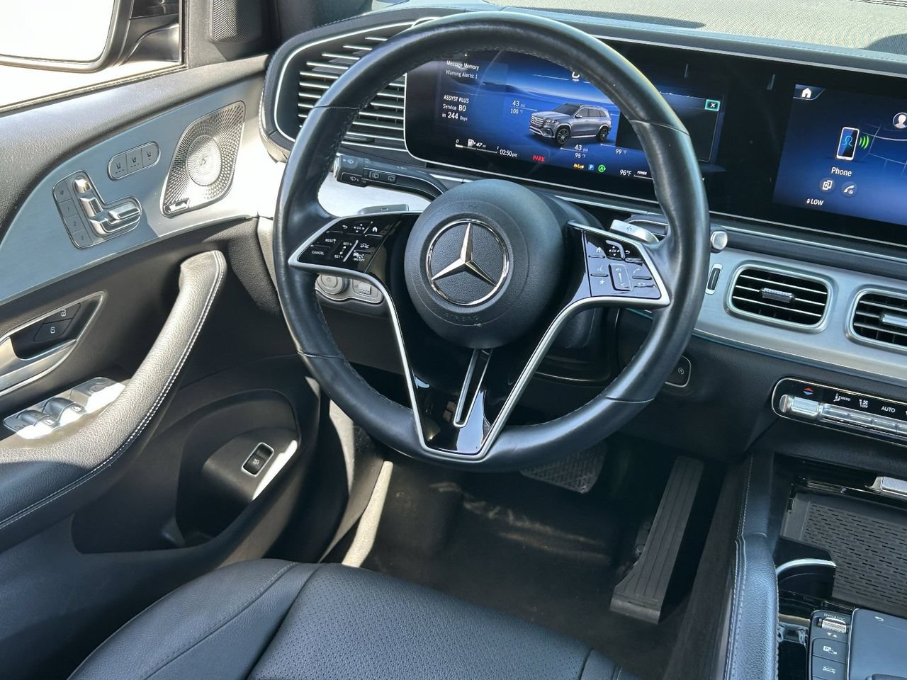 Used 2024 Mercedes-Benz GLS 450 4MATIC image 18