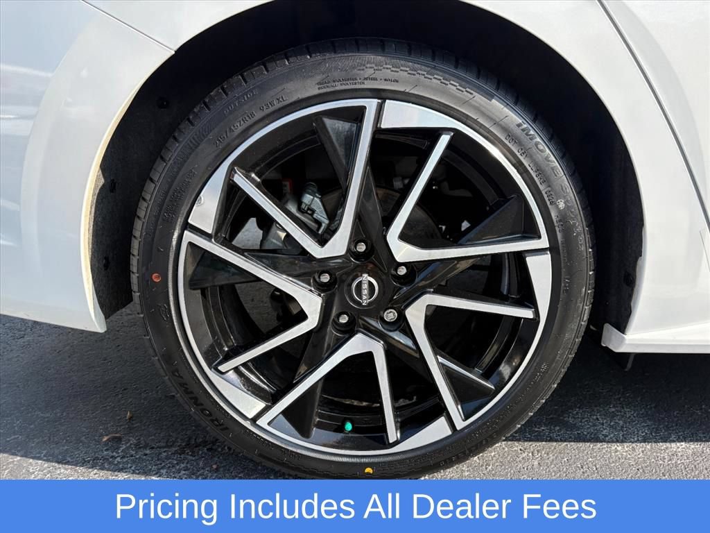 Used 2024 Nissan Sentra SR FWD image 27