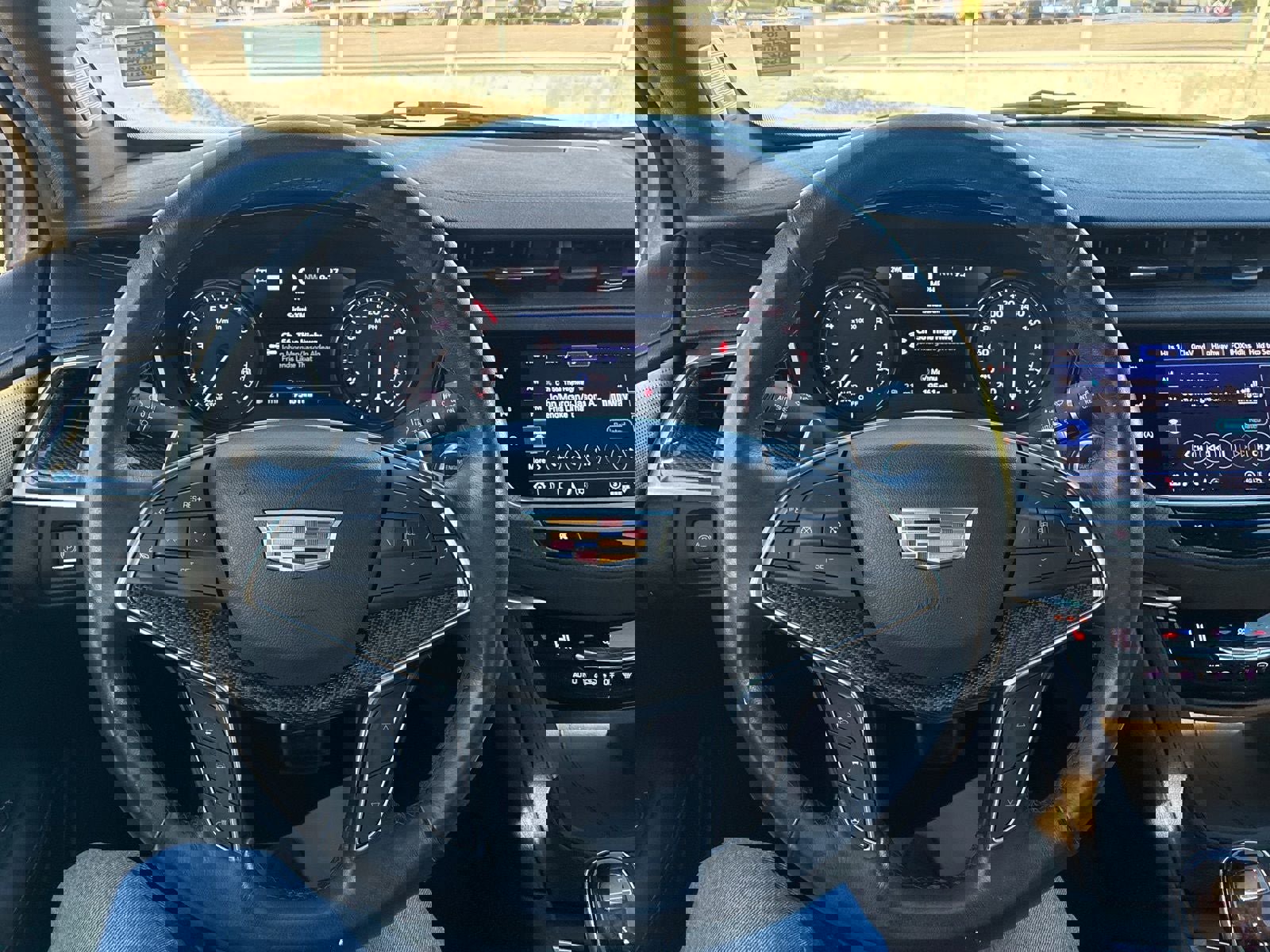 Used 2023 Cadillac XT5 Sportv w/ Technology Package image 24