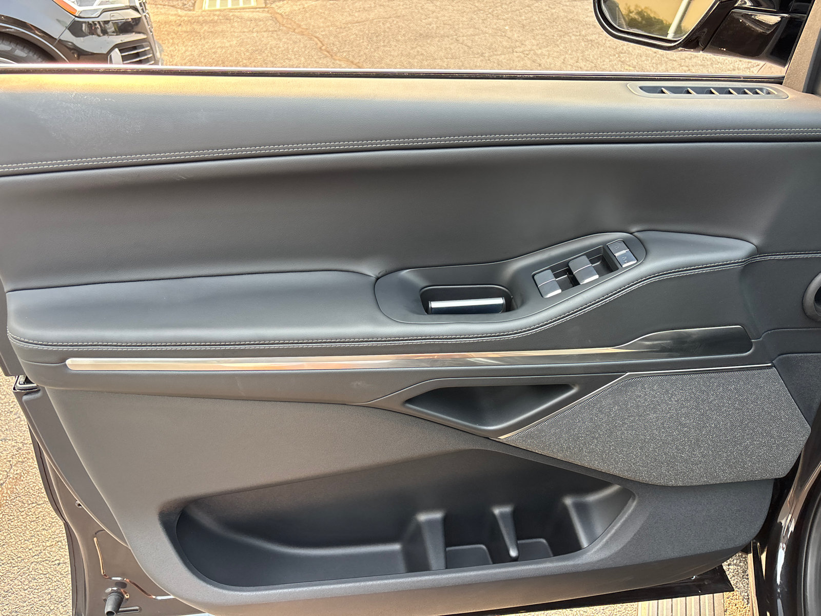 New 2027 Lincoln Navigator Reserve AWD/4WD image 11