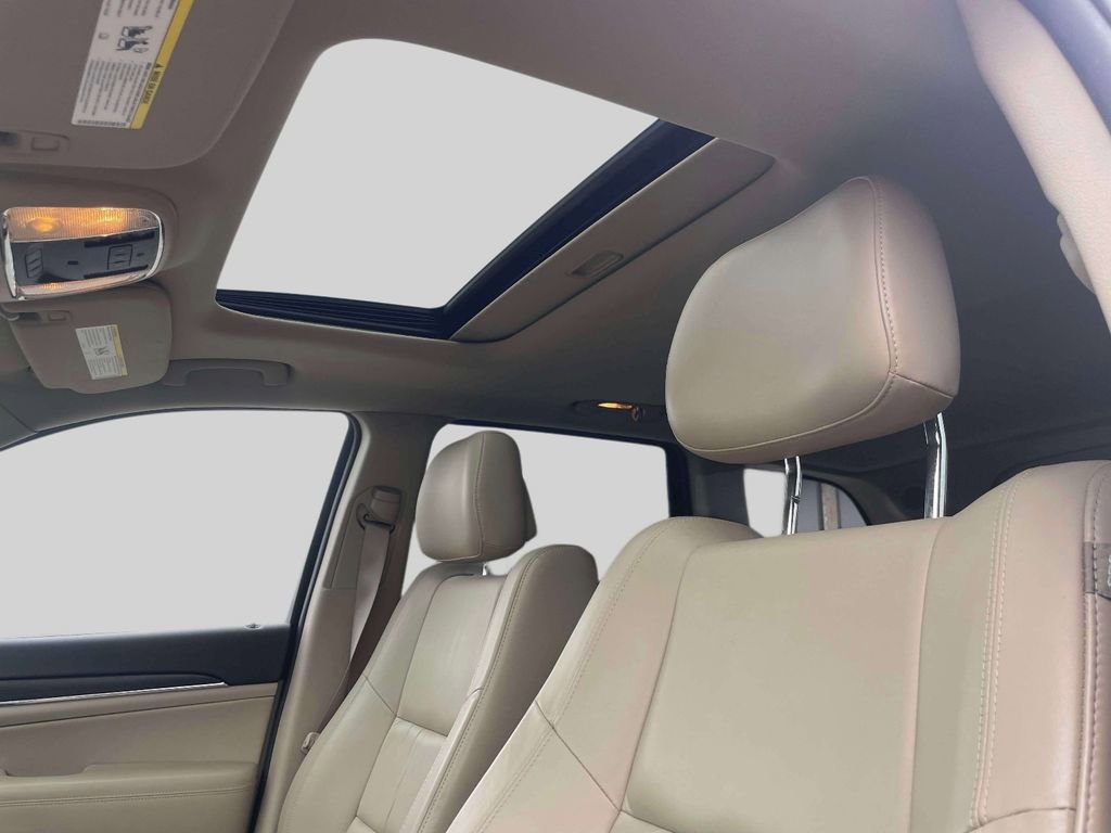 Used 2014 Jeep Grand Cherokee Limited AWD/4WD image 19