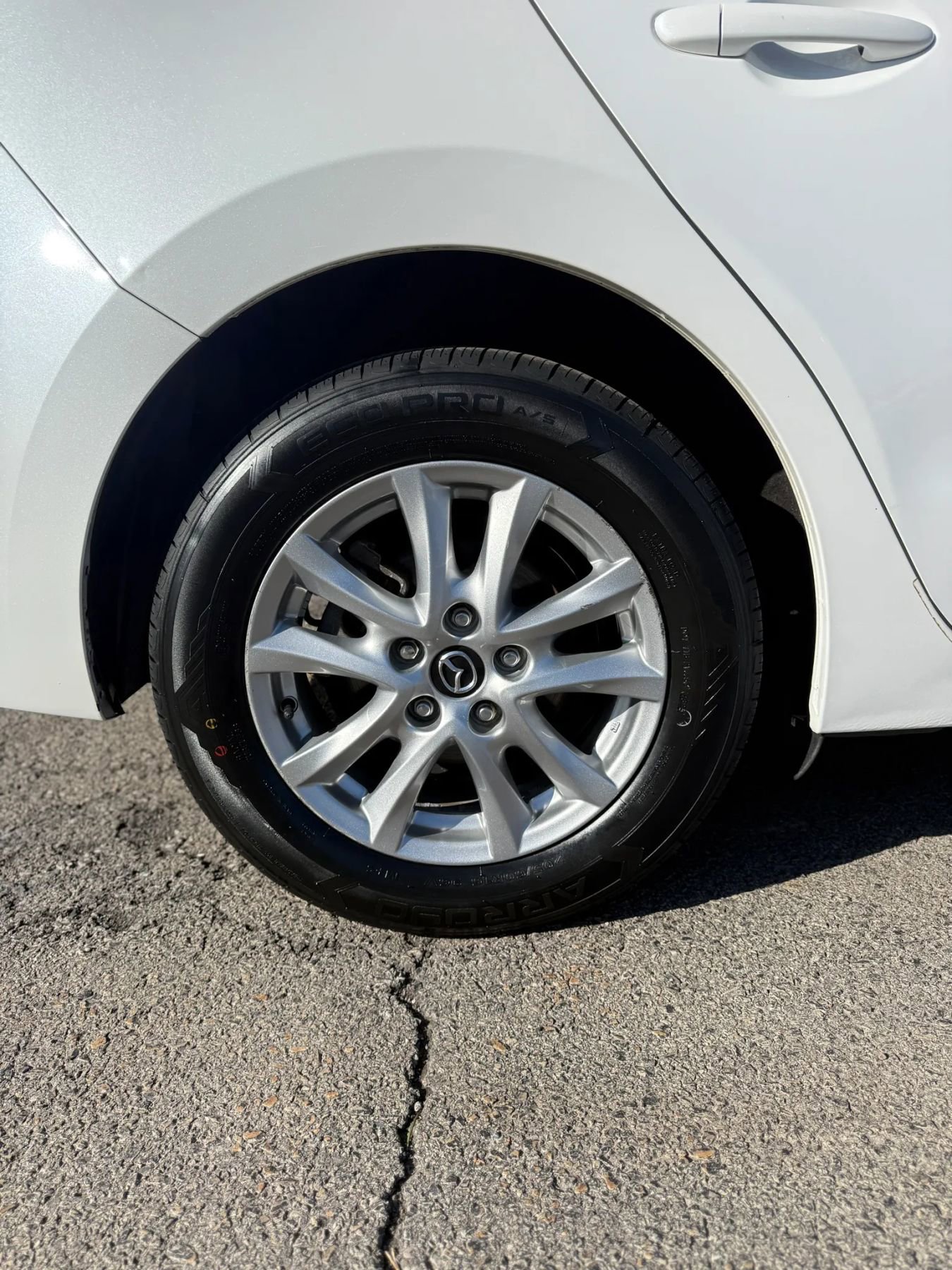 Used 2018 MAZDA MAZDA3 Sport w/ Preferred Equipment Package image 24