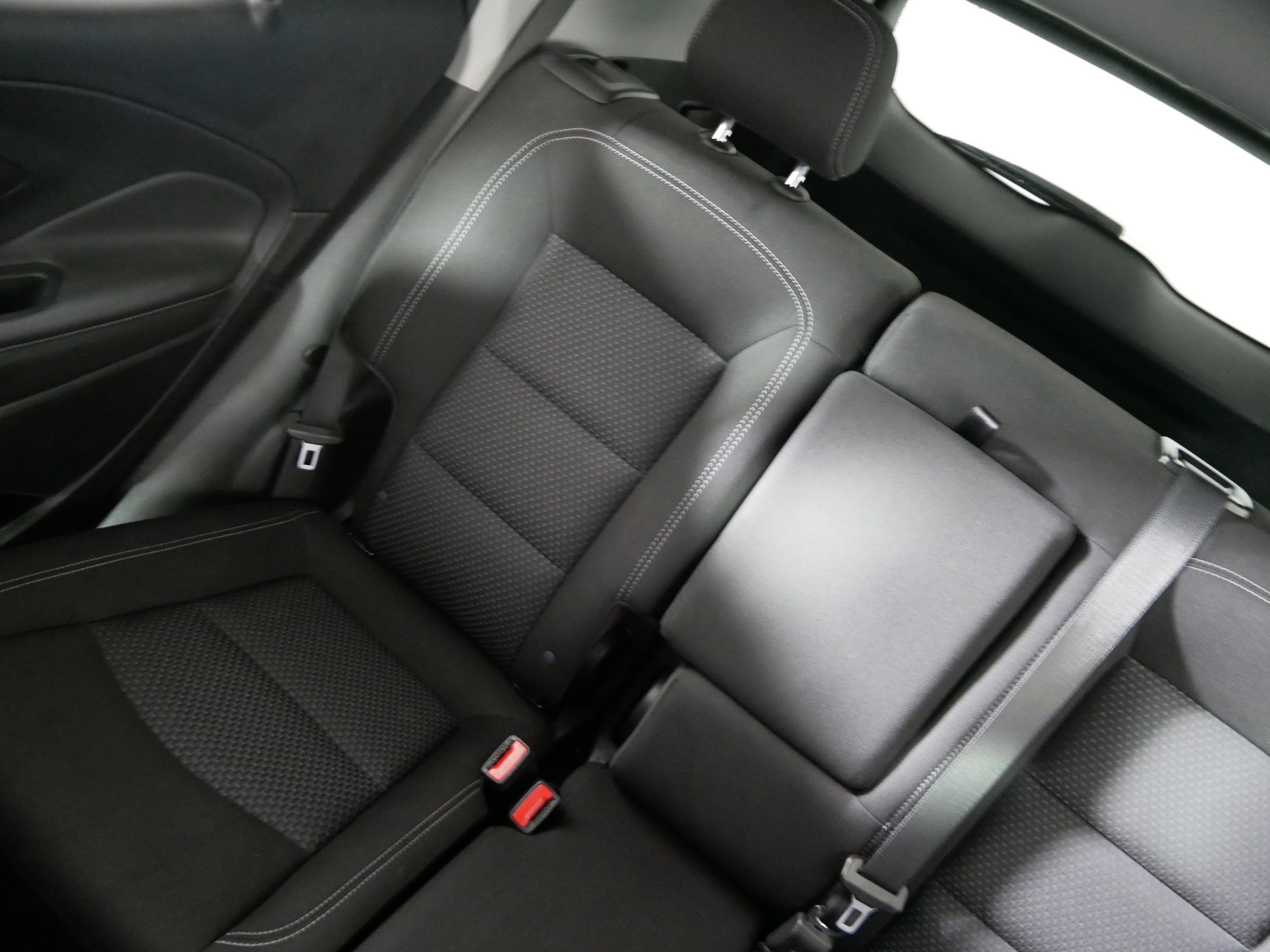 Used 2023 GMC Terrain SLE w/ Driver Convenience Package image 12