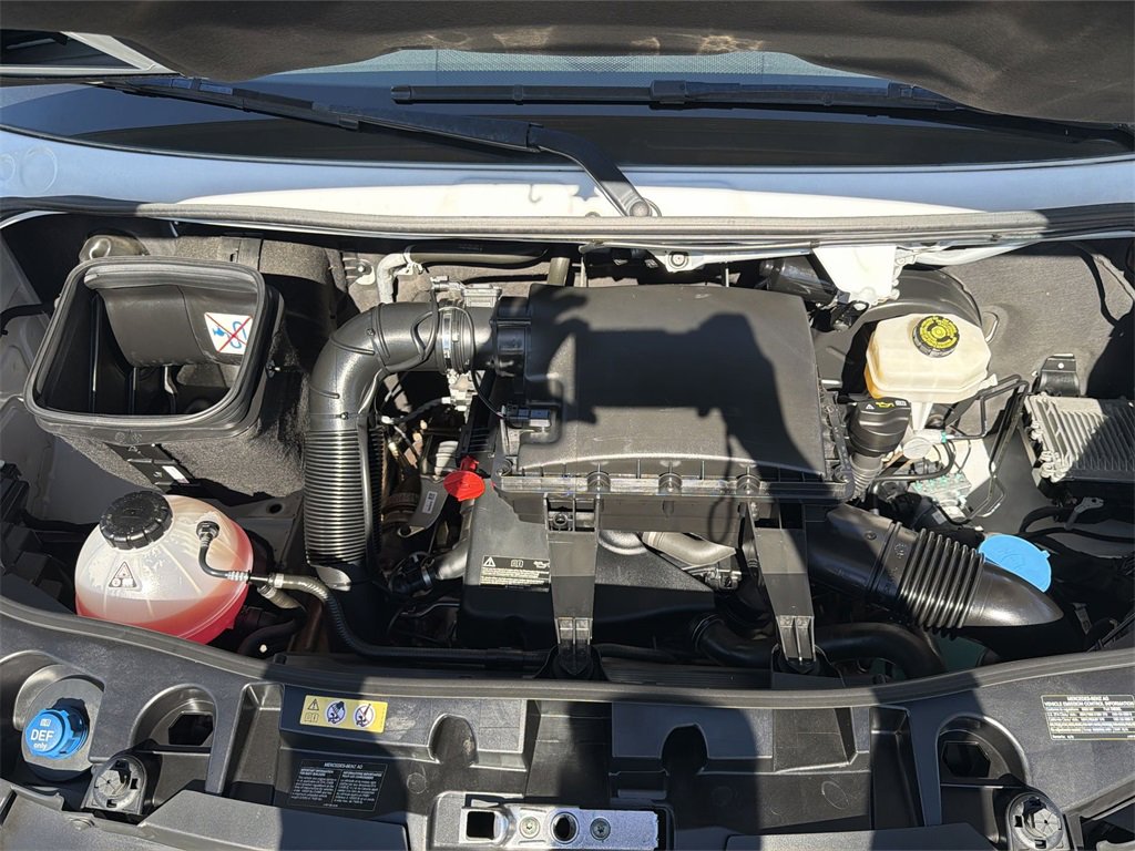 Used 2022 Mercedes-Benz Sprinter 2500 image 17