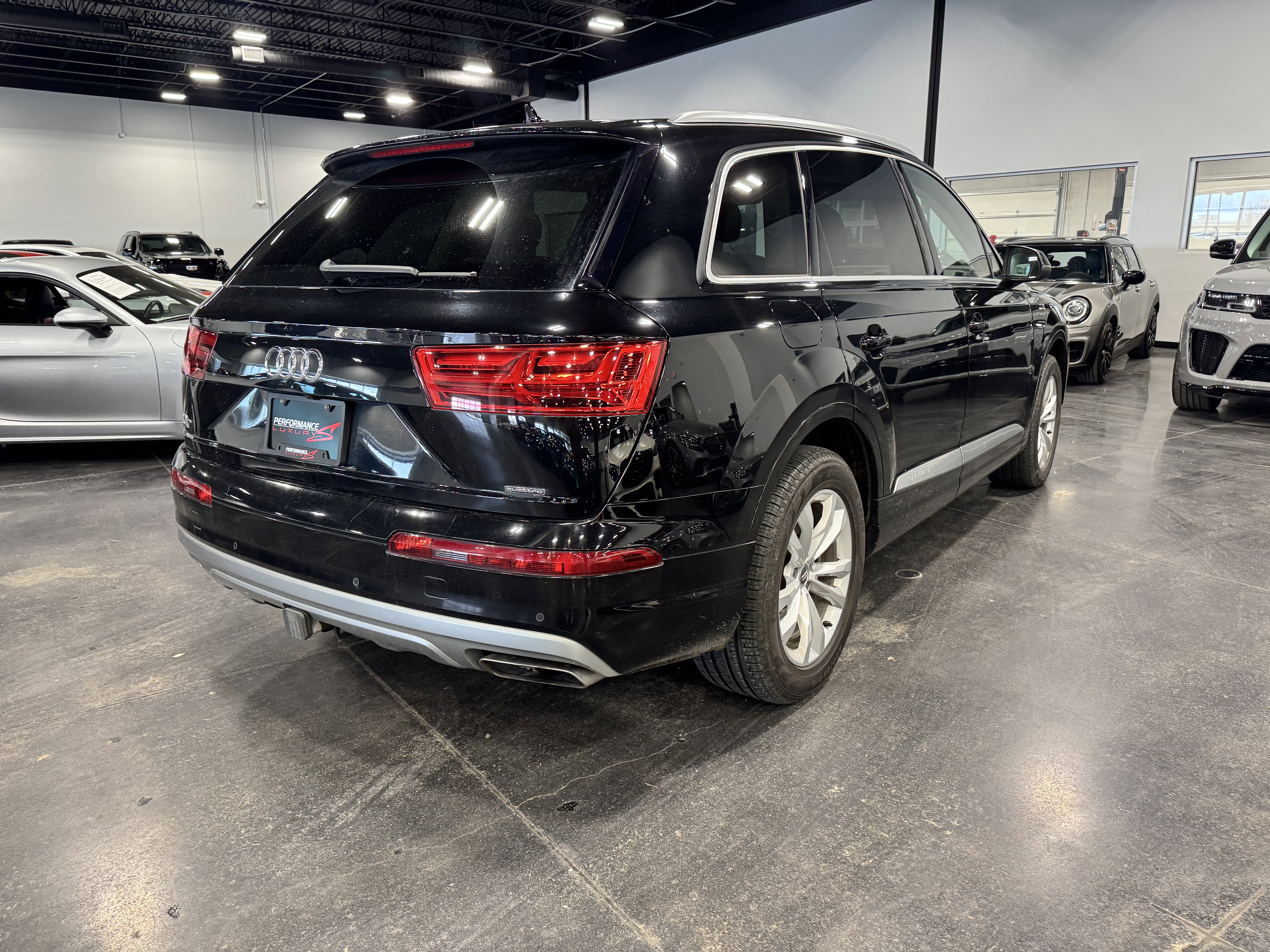 Used 2017 Audi Q7 2.0T Premium Plus image 3