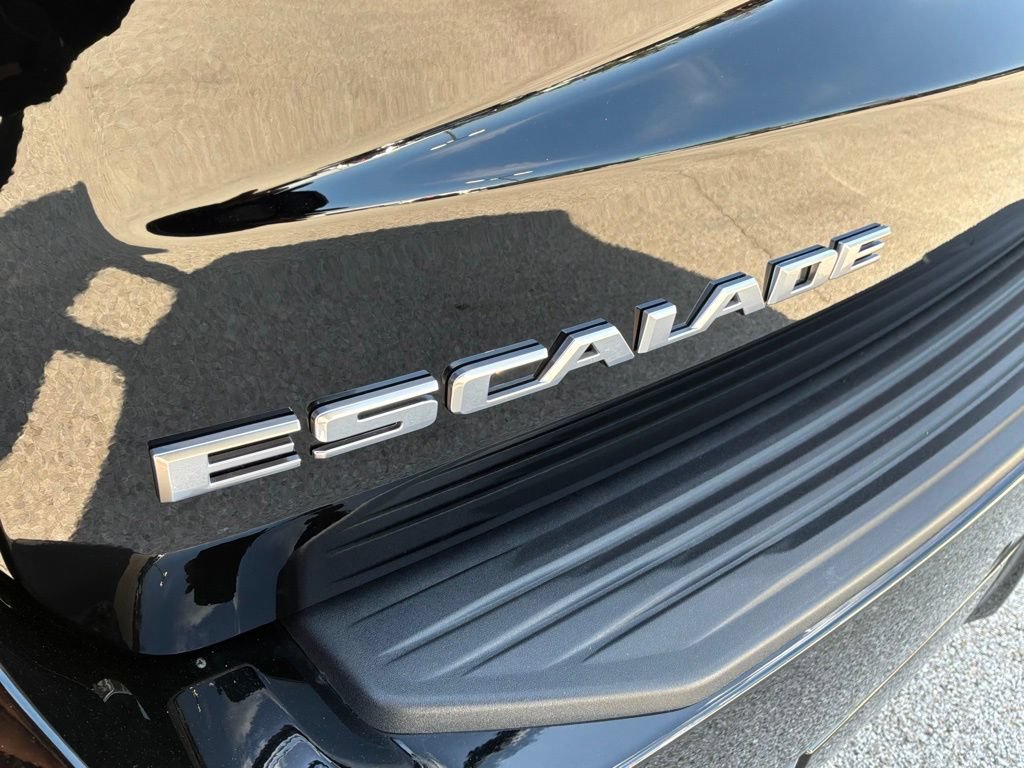 New 2026 Cadillac Escalade ESV Sport w/ Touring Package AWD/4WD image 16