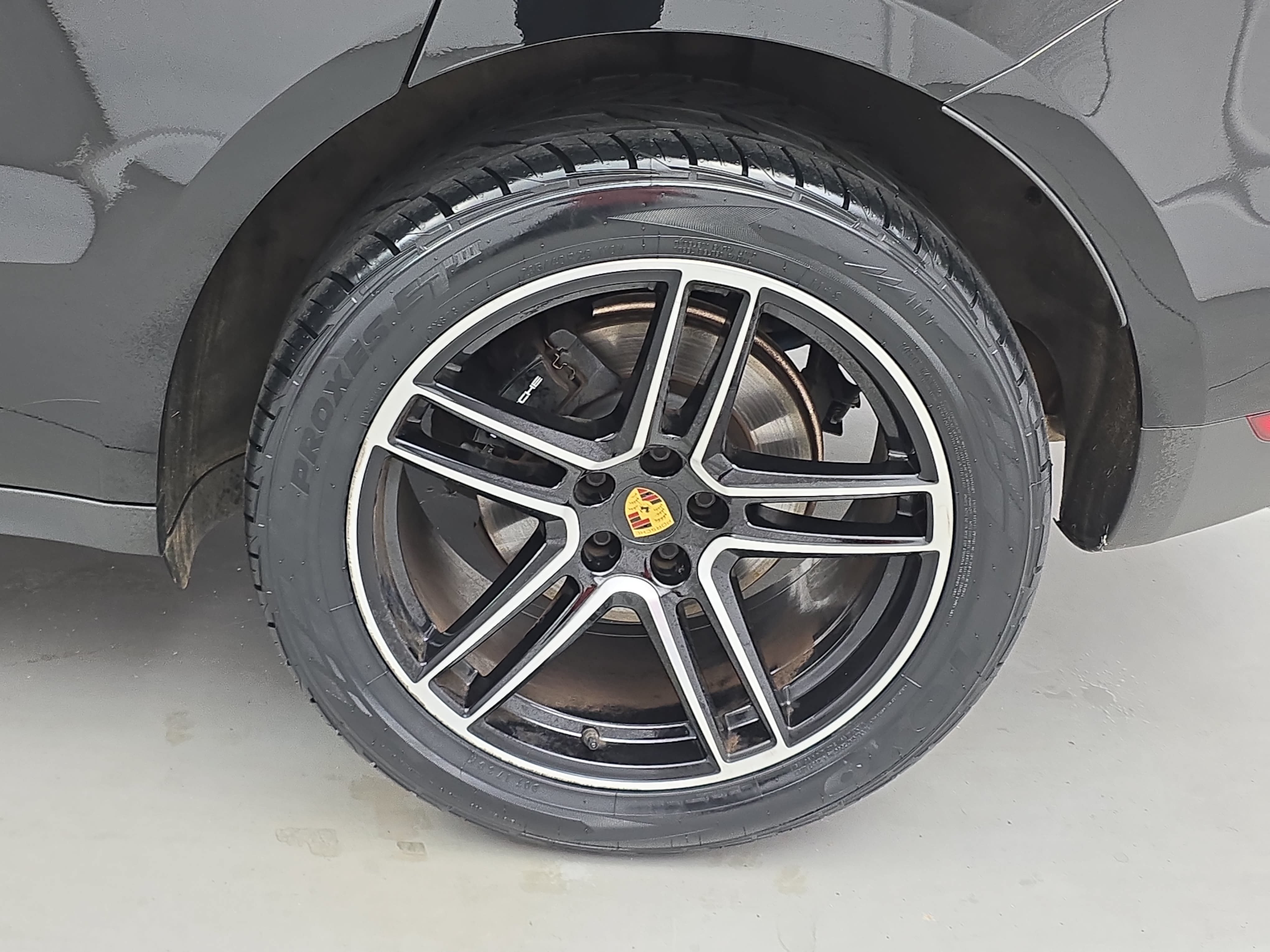 Used 2021 Porsche Macan AWD/4WD image 34