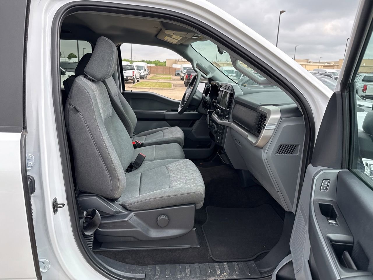 Used 2022 Ford F150 XLT image 13