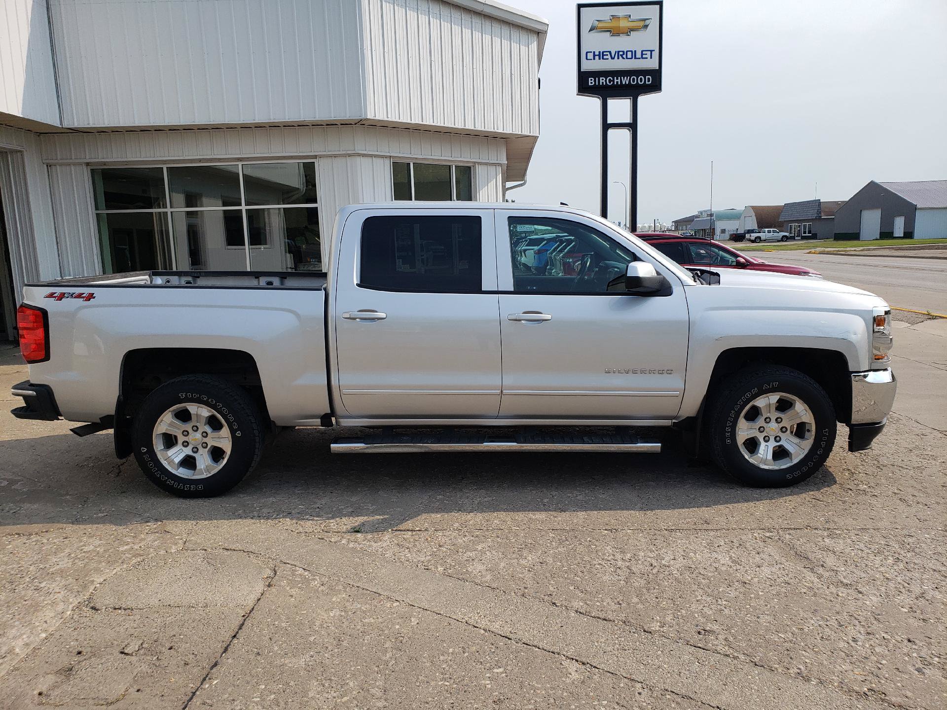 Used 2018 Chevrolet Silverado 1500 LT w/ All Star Edition AWD/4WD image 6