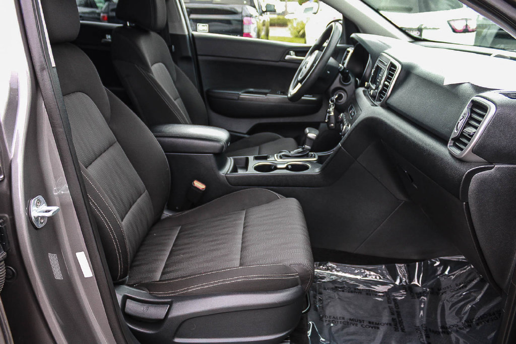 Used 2017 Kia Sportage LX FWD image 16